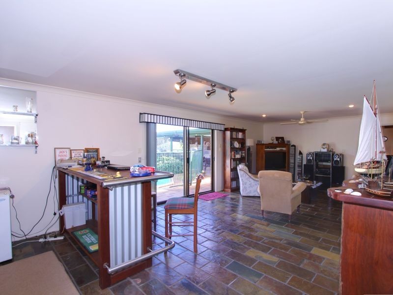 18 Barellan Parade, Qunaba QLD 4670