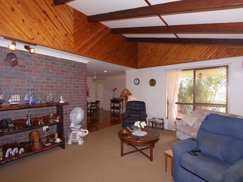 18 Barellan Parade, Qunaba QLD 4670