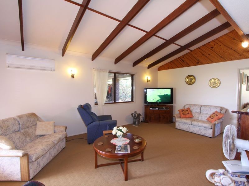 18 Barellan Parade, Qunaba QLD 4670