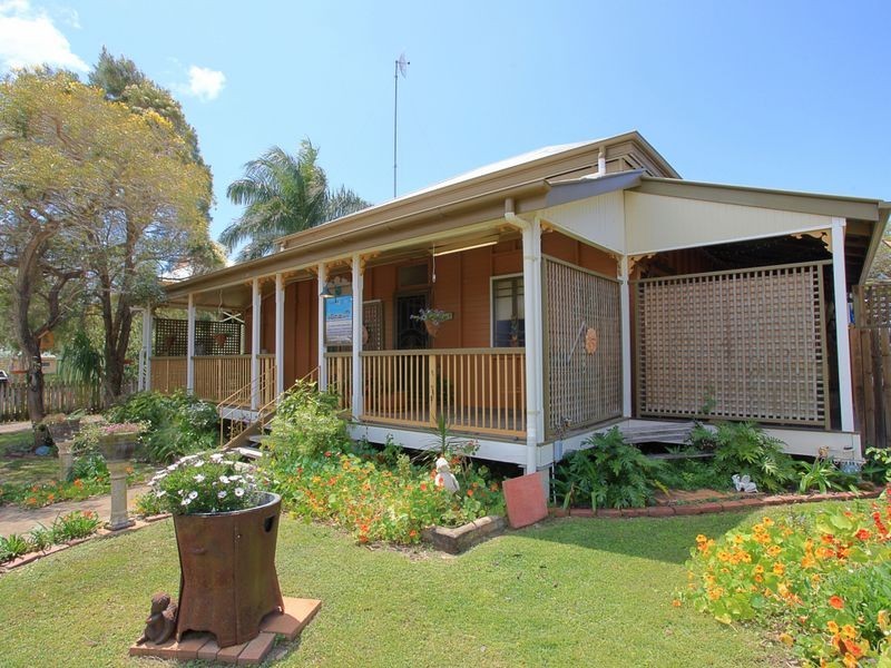 20 Water Street, Bundaberg South QLD 4670