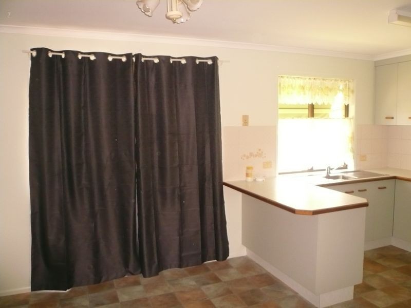 2/13 Logan Street, Norville QLD 4670
