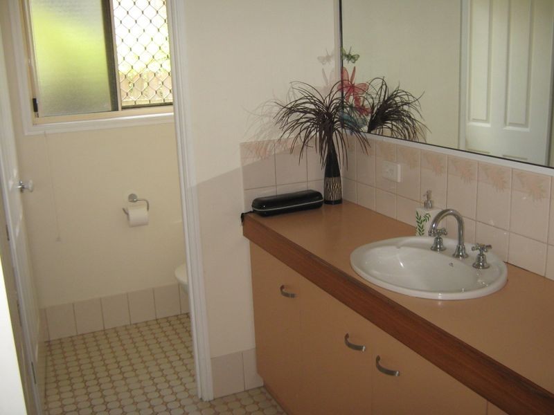 16 Captivation Court, Avoca QLD 4670