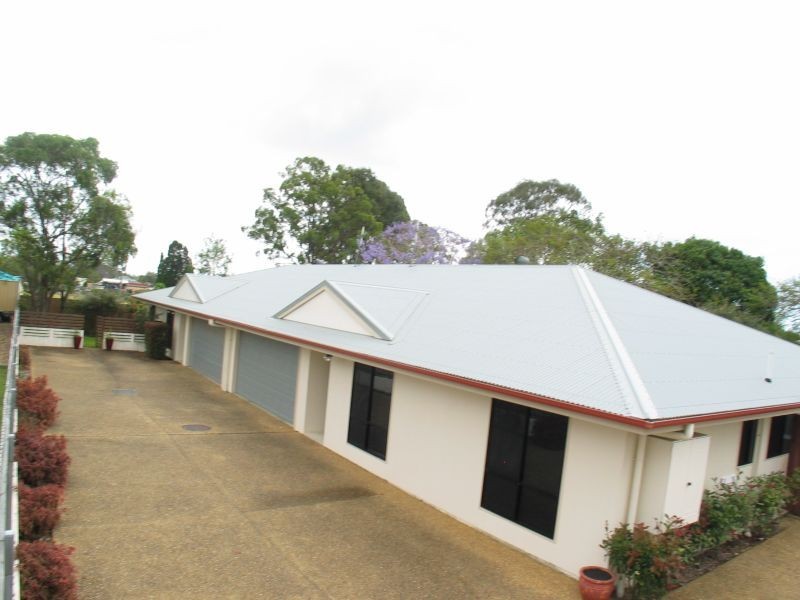 2/6 Moran, Svensson Heights QLD 4670