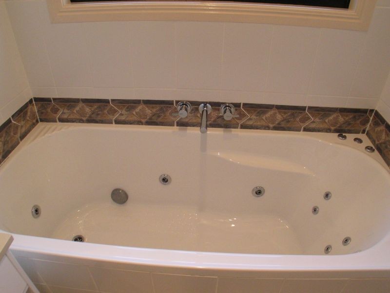 2/6 Moran, Svensson Heights QLD 4670