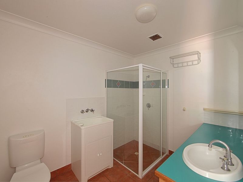 Unit 2 Pebble Beach Drive, Coral Cove QLD 4670