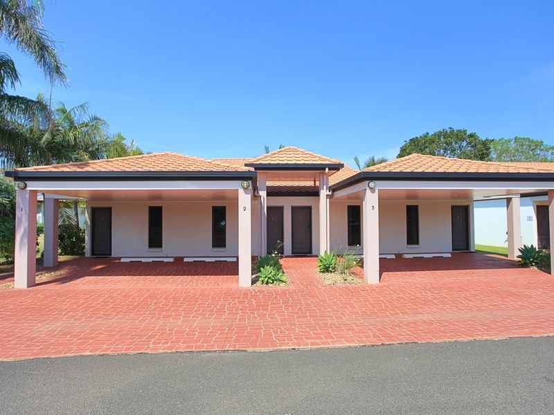 Unit 2 Pebble Beach Drive, Coral Cove QLD 4670