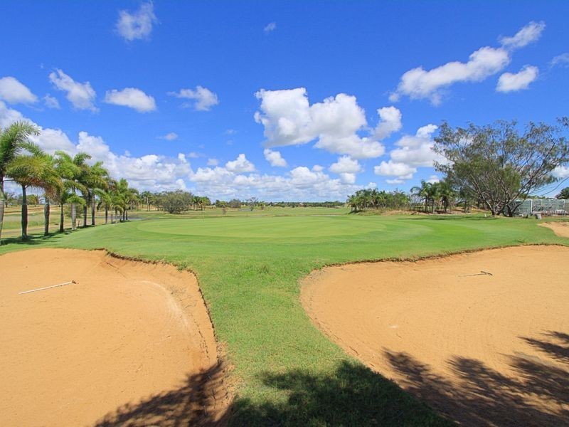 Unit 2 Pebble Beach Drive, Coral Cove QLD 4670