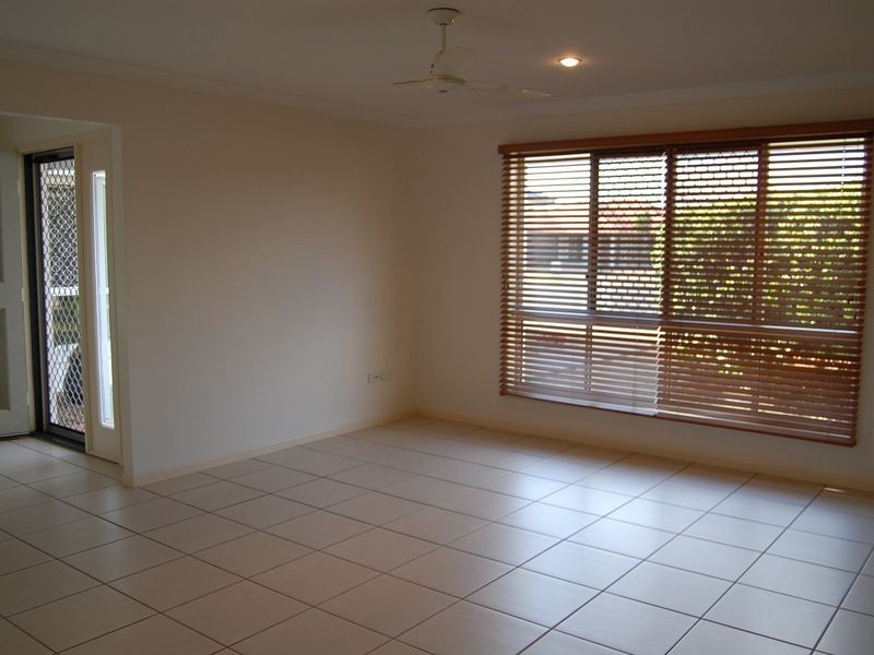 3 Warren Place, Bargara QLD 4670