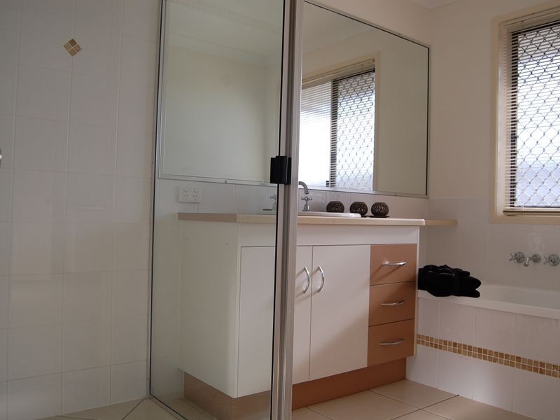 3 Warren Place, Bargara QLD 4670