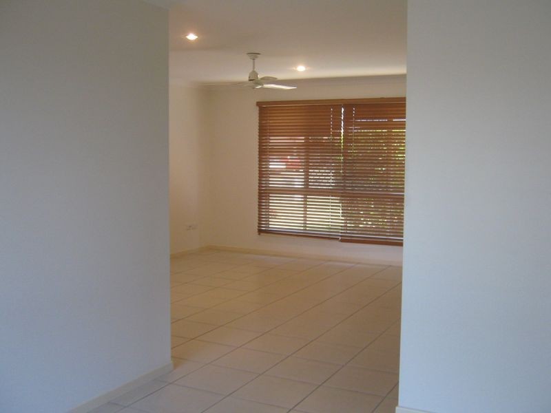 3 Warren Place, Bargara QLD 4670