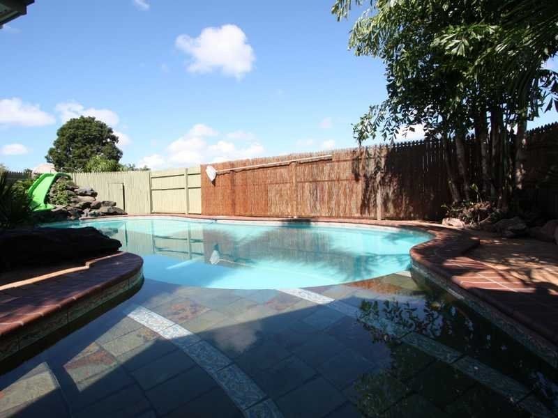 6 Sante Fe Drive, Avoca QLD 4670