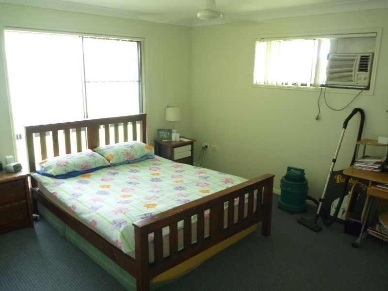 40 Paradise Avenue, Thabeban QLD 4670