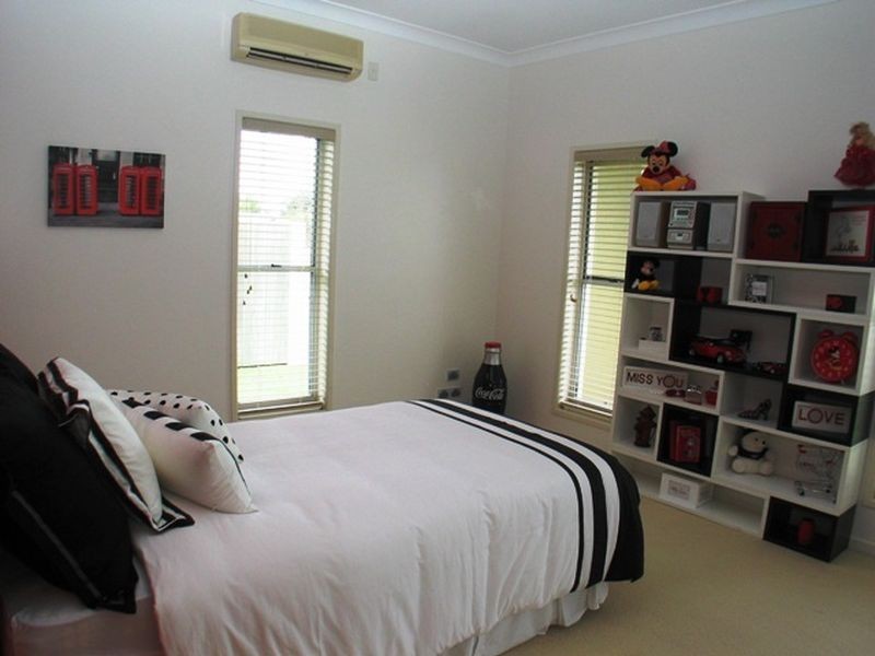 27 Hay Street West, Avenell Heights QLD 4670