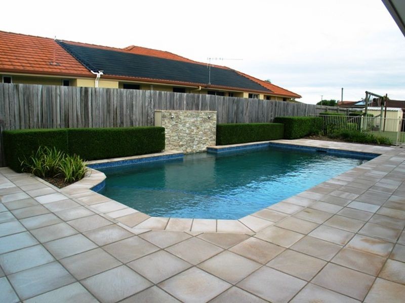 27 Hay Street West, Avenell Heights QLD 4670