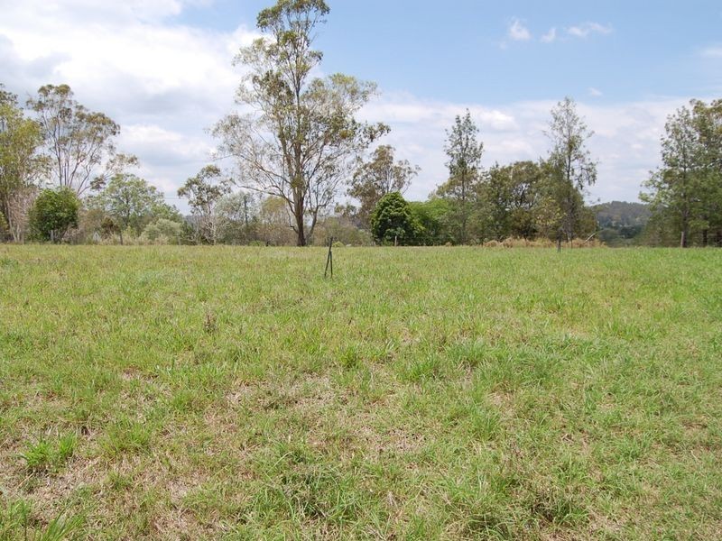 176 Wallaville-Goondoon Road, Booyal QLD 4671