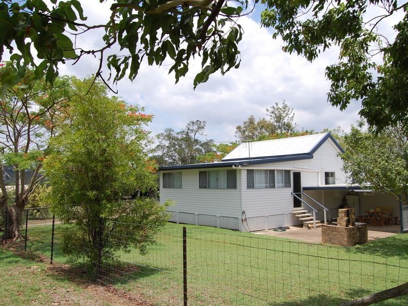 176 Wallaville-Goondoon Road, Booyal QLD 4671