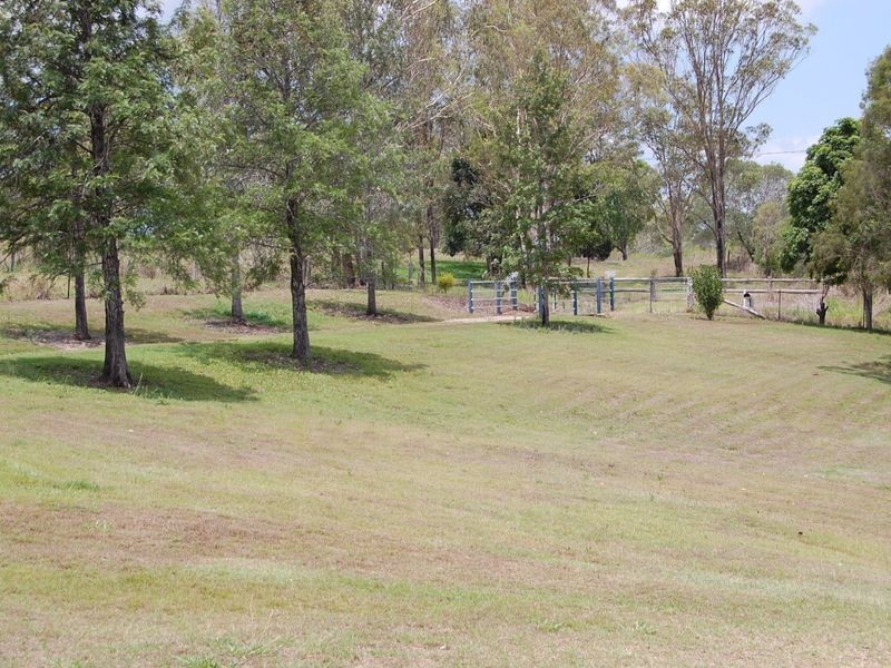 176 Wallaville-Goondoon Road, Booyal QLD 4671