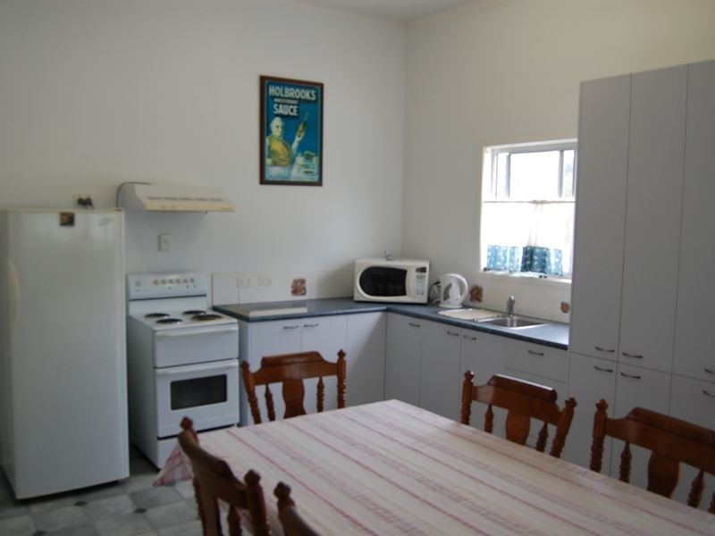 176 Wallaville-Goondoon Road, Booyal QLD 4671