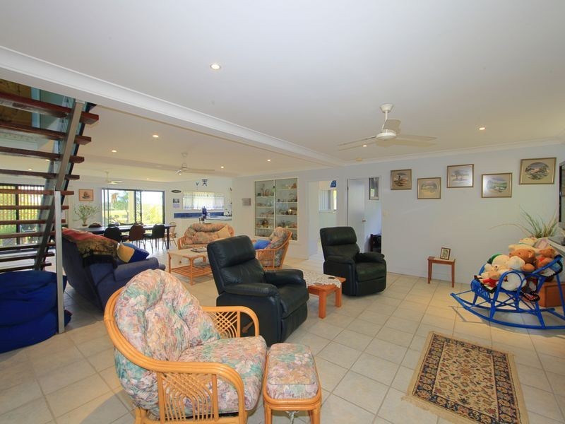 3 Louise Court, Branyan QLD 4670