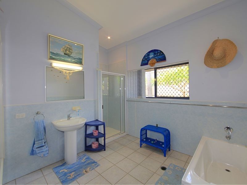 3 Louise Court, Branyan QLD 4670
