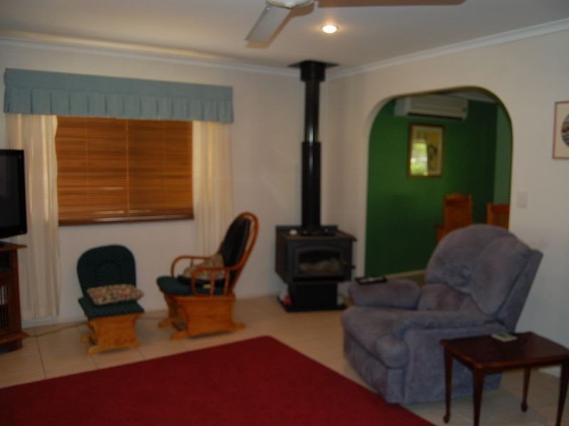 12 Bush Road, Branyan QLD 4670