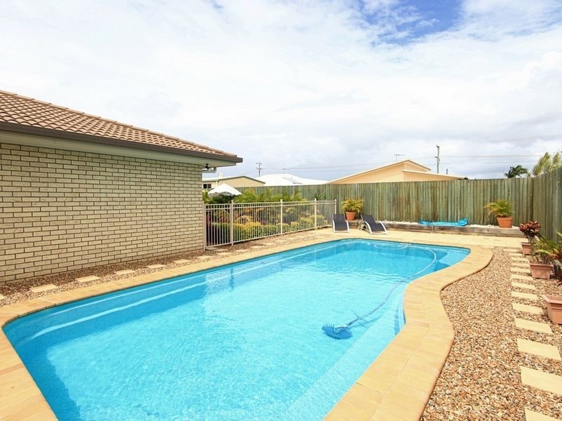 24 Schmidt Street, Kepnock QLD 4670