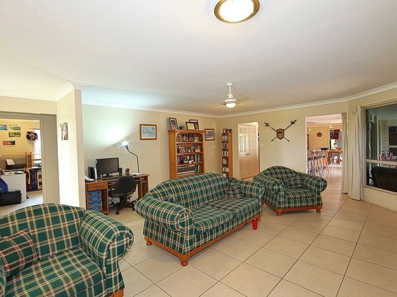 24 Schmidt Street, Kepnock QLD 4670