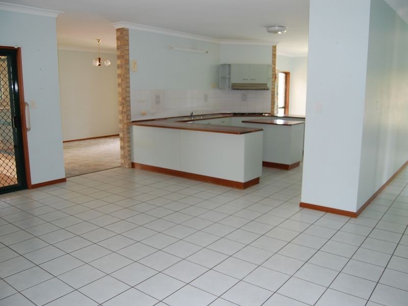 10 Frank Gilbert Drive, Thabeban QLD 4670