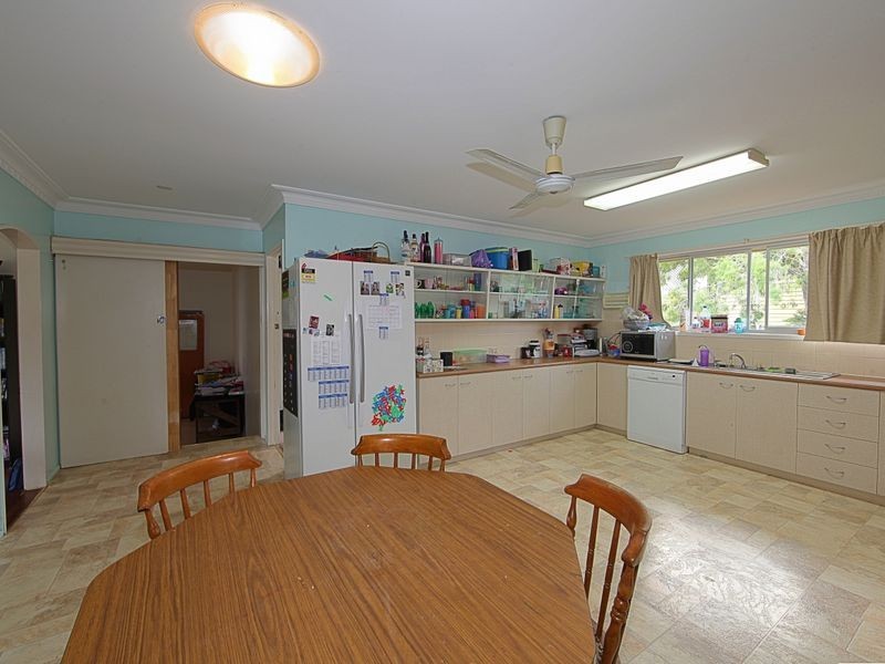 40 Anderson Street, Avenell Heights QLD 4670