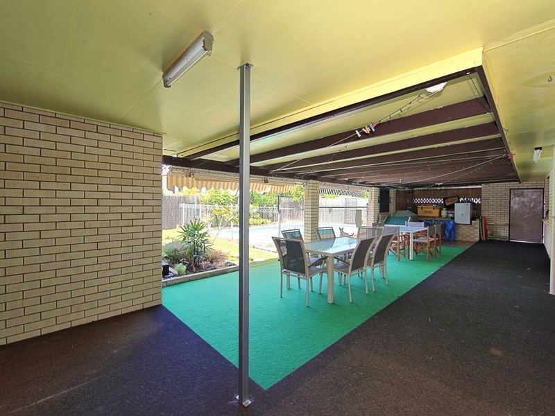 10 Strathdee Avenue, Bundaberg South QLD 4670