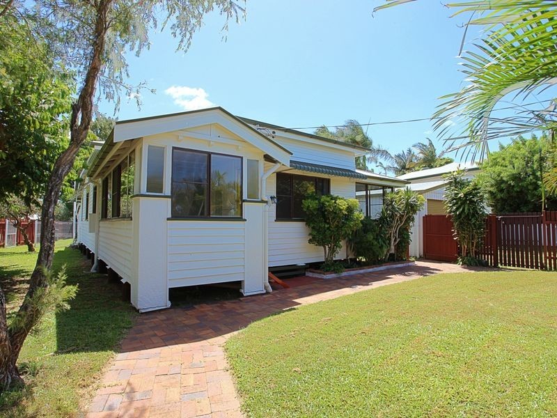 33 Burnett Street, Bundaberg South QLD 4670