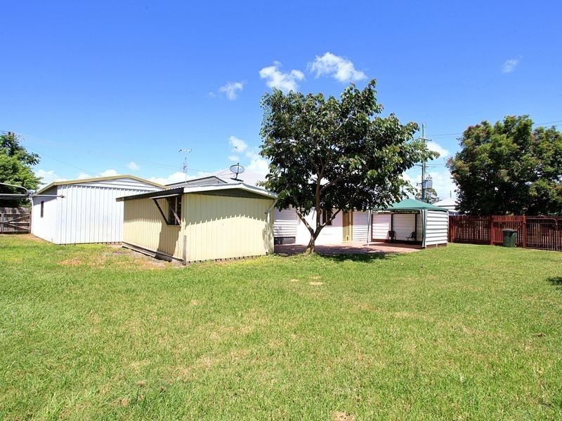33 Burnett Street, Bundaberg South QLD 4670