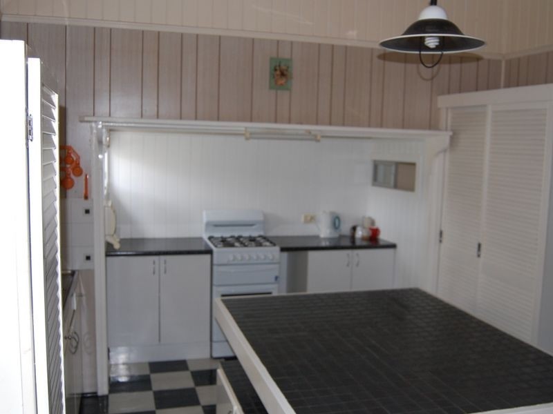 7 Bell Street, Bundaberg South QLD 4670