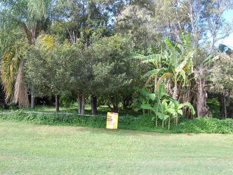 11 Powers Street, Burnett Heads QLD 4670