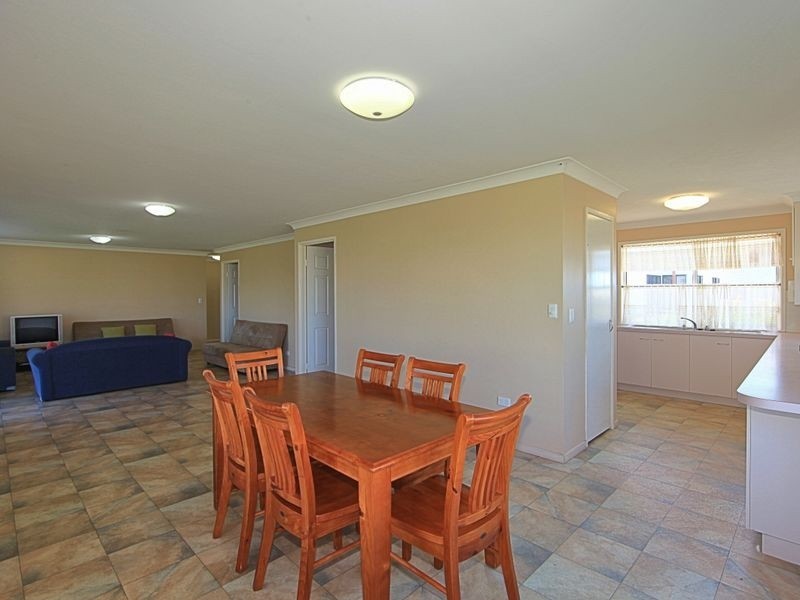 1 Sea Esplanade, Elliott Heads QLD 4670