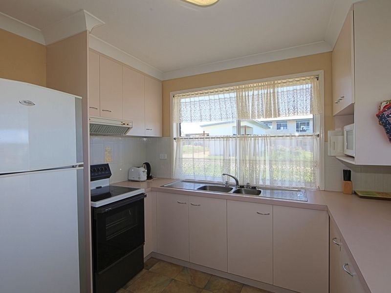 1 Sea Esplanade, Elliott Heads QLD 4670