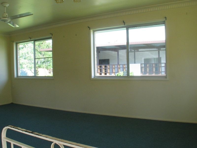 10 Barlow Street, Bundaberg North QLD 4670