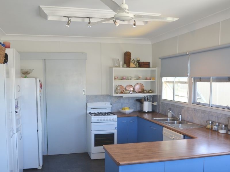 38 Coomber Street, Svensson Heights QLD 4670