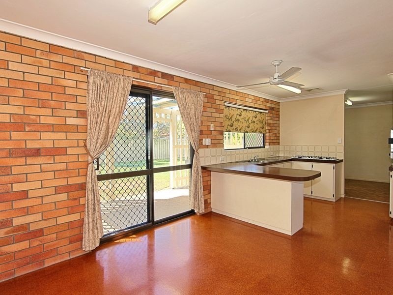 8 Chippindall Court, Avenell Heights QLD 4670