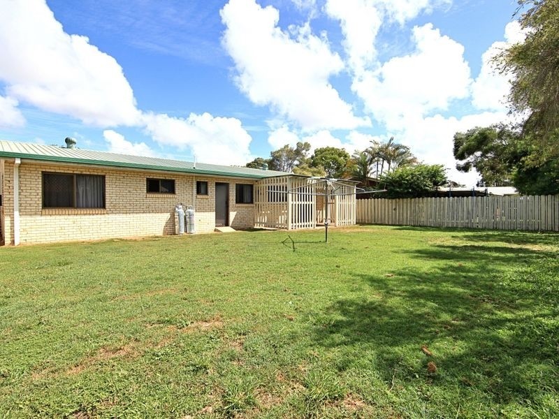 8 Chippindall Court, Avenell Heights QLD 4670