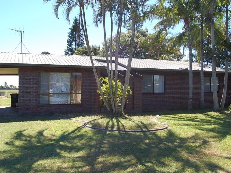 70 Dawn Parade, Thabeban QLD 4670
