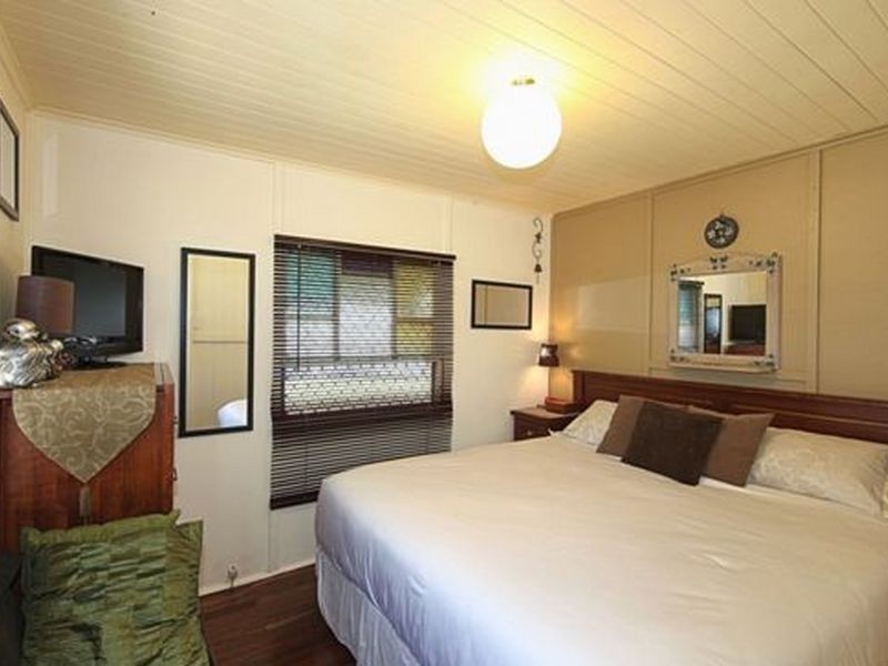 47 Gibsons Road, Burnett Heads QLD 4670