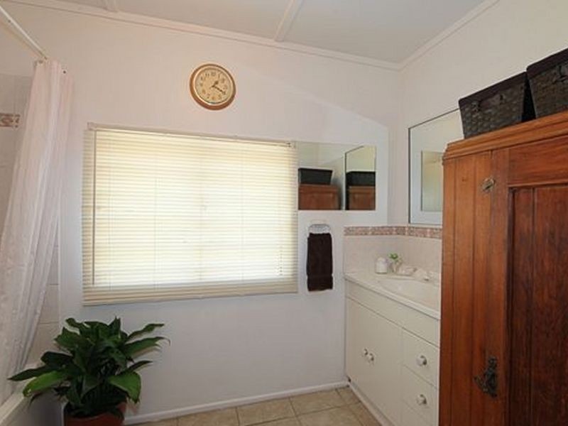 47 Gibsons Road, Burnett Heads QLD 4670