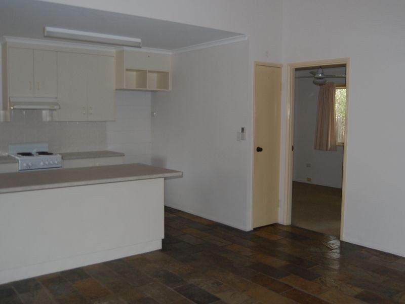 2/10 Branyan Street, Bundaberg West QLD 4670