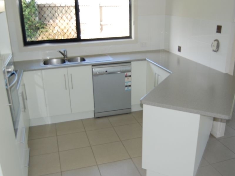 1/15a Avoca Street, Bundaberg West QLD 4670