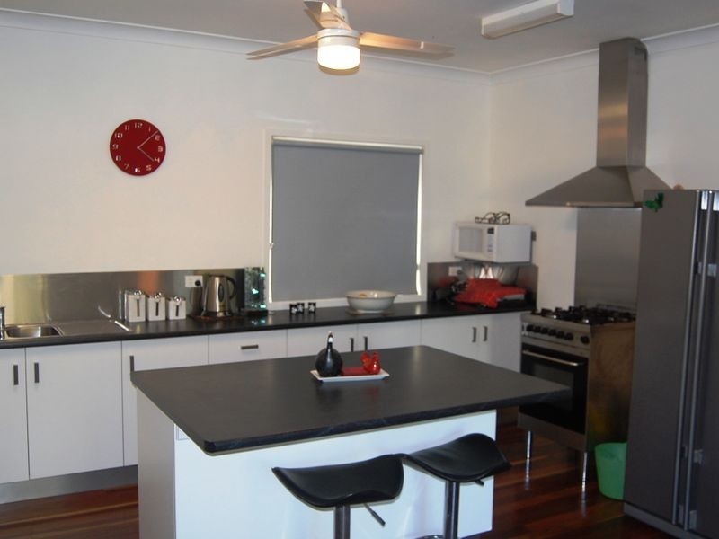 40 Palm Springs Drive, Calavos QLD 4670