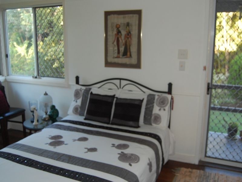 40 Palm Springs Drive, Calavos QLD 4670