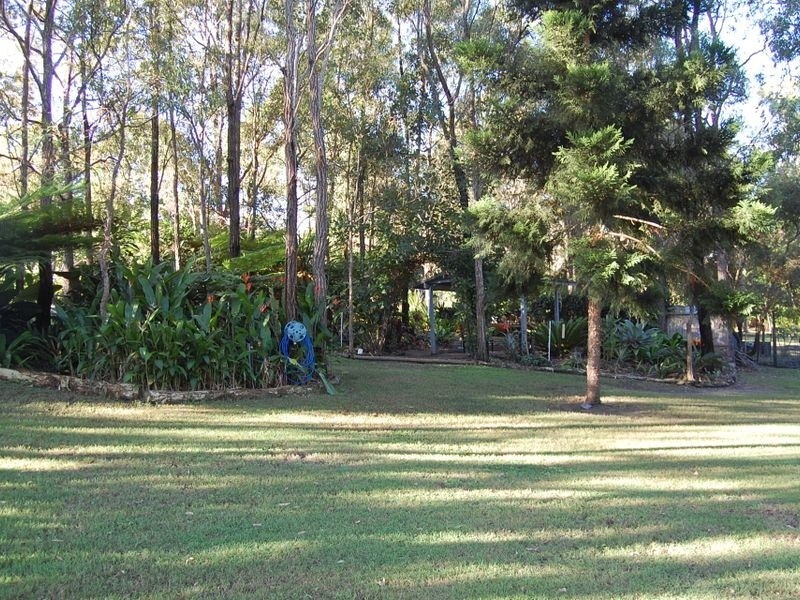 40 Palm Springs Drive, Calavos QLD 4670