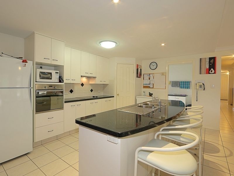 37 Acacia Street, Moore Park Beach QLD 4670