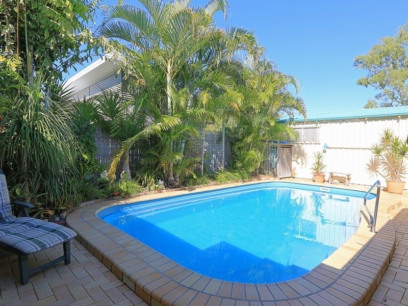 37 Acacia Street, Moore Park Beach QLD 4670